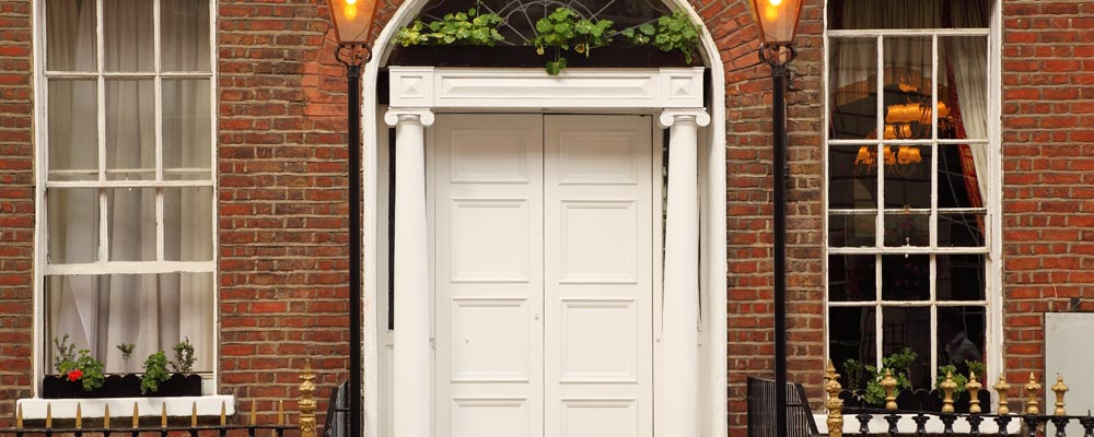 How to Up Your Curb Appeal by Replacing Your Exterior Door